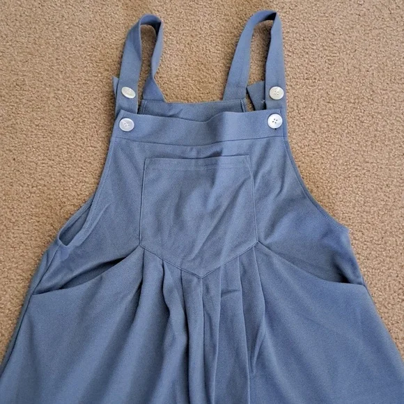 SMALL.    HALARA WIDE LEG WAFFLE ADJUSTABLE STRAPS OVERALLS - Picture 6 of 11
